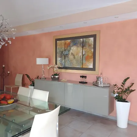 Σπίτι διακοπών Anna Άλιντα